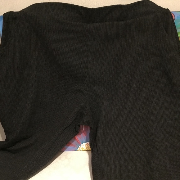 Pants - Womens comfortable Work pants size 2X (20w-22w) with pockets.